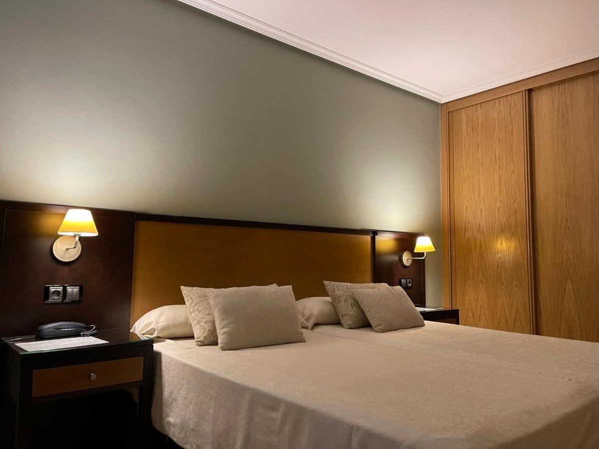 Twin Room,1214697301:JPEG