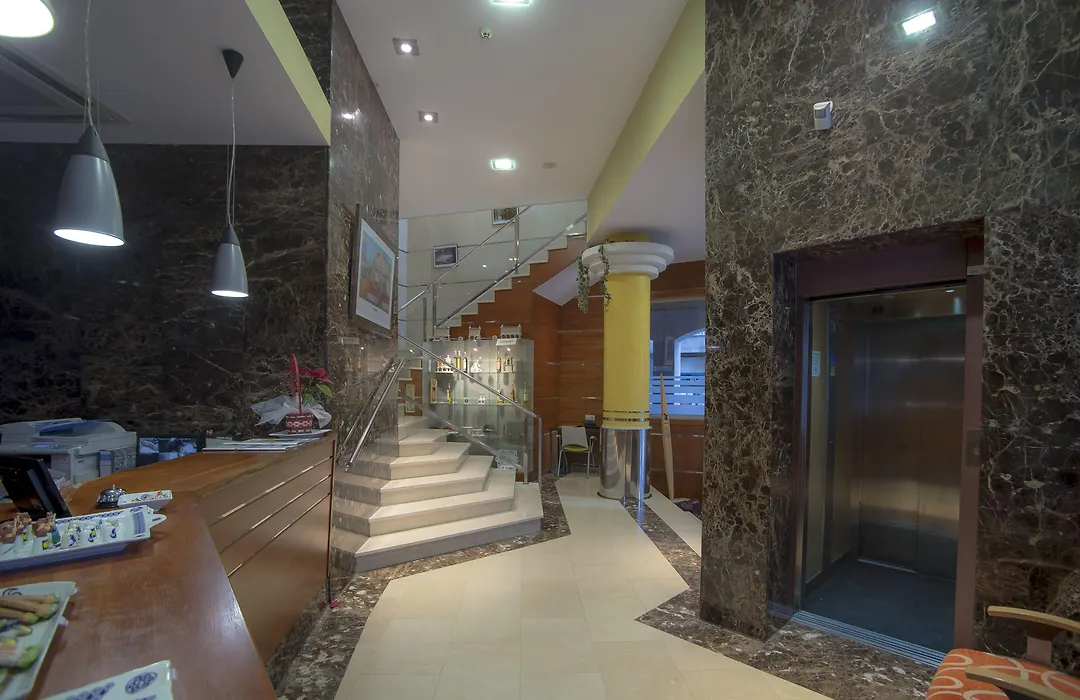 Aparthotel Arenteiro-1